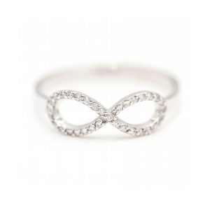 Anillo INFINITO en Oro Blanco y Diamantes