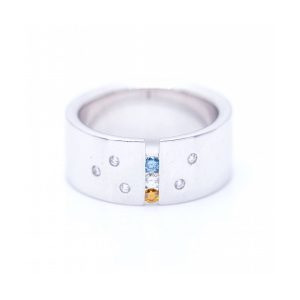 Anillo Oro con Diamantes blacos y Fancy