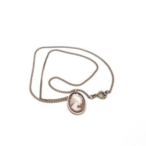 Collar CAMAFEO de Agata en Oro Amarillo 18K