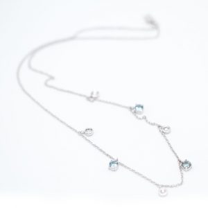 Collar BELL de Oro Blanco y Topacios azules