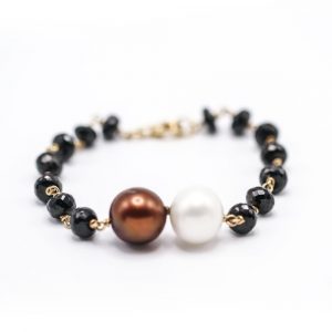 Pulsera en Oro Amarillo Perlas y Espinelas negras